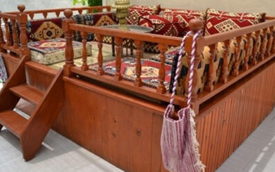 şark-köşesi